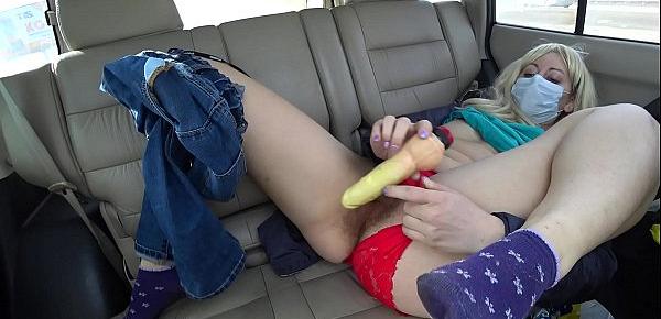  My girlfriend masturbates her hairy pussy in a car. When bored on the road, you can bring yourself to orgasm.